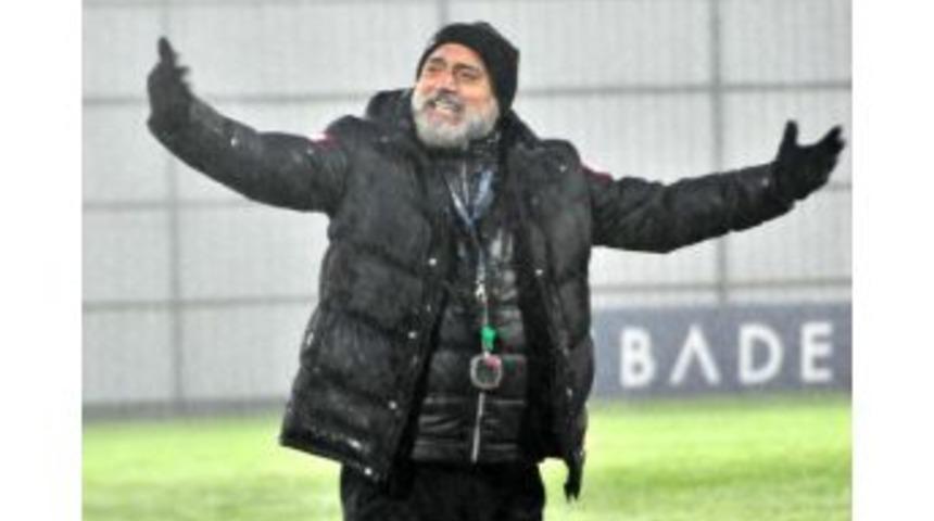 &Ccedil;aykur Rizespor Teknik Direkt&ouml;r&uuml; Karaman&rsquo;Dan Futbolculara Uyarı