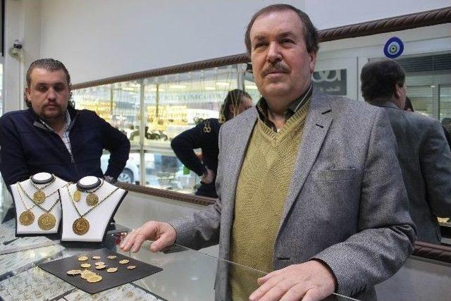 (&ouml;zel Haber) Dolar Bozduran Parasını Altına Yatırıyor 2