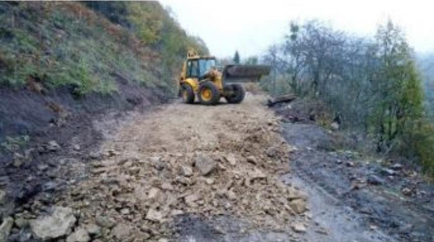 Tika&rsquo;dan G&uuml;rcistan&rsquo;daki K&ouml;ylere Yol Onarımı