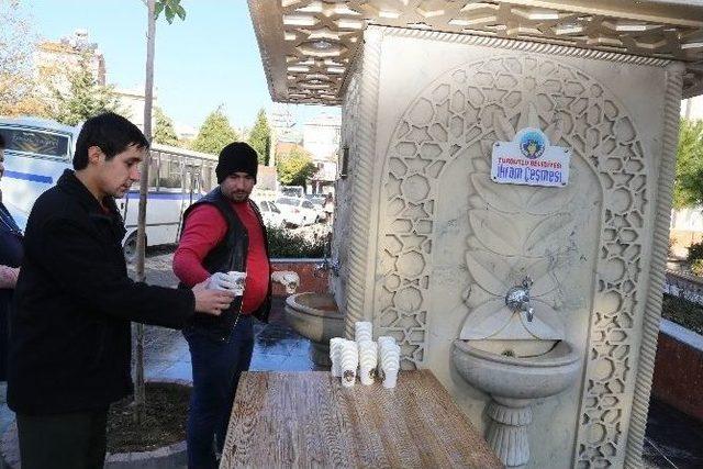 İkram &Ccedil;eşmesinden Her Cuma Sıcak &Ccedil;orba Akıyor 2