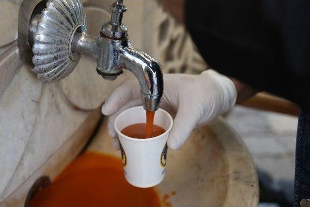 İkram &Ccedil;eşmesinden Her Cuma Sıcak &Ccedil;orba Akıyor 3