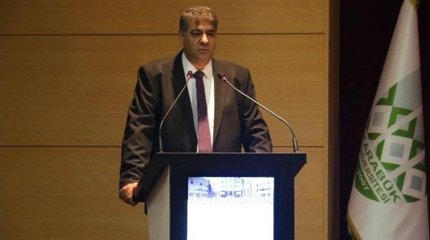 Kb&uuml;&rsquo;de 64 Tıp &Ouml;ğrencisi Beyaz &Ouml;nl&uuml;ğ&uuml; Giydi