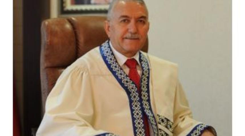 Rekt&ouml;r G&ouml;n&uuml;n&rsquo;nin 10 Aralık D&uuml;nya İnsan Hakları G&uuml;n&uuml; Mesajı