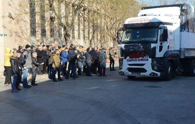 Halep İçin Eskişehir’den 3 Tır Un Yola Çıktı 2