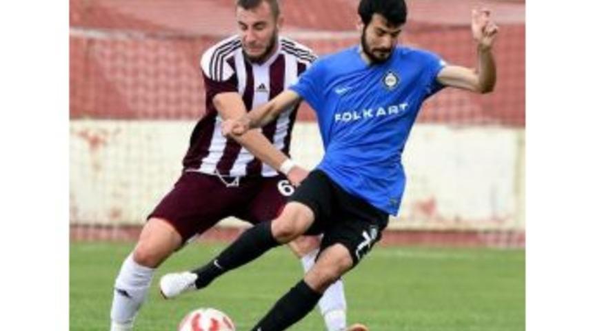 Altay'da Furkan'ın Sakatlığı Keyifleri Ka&ccedil;ırdı