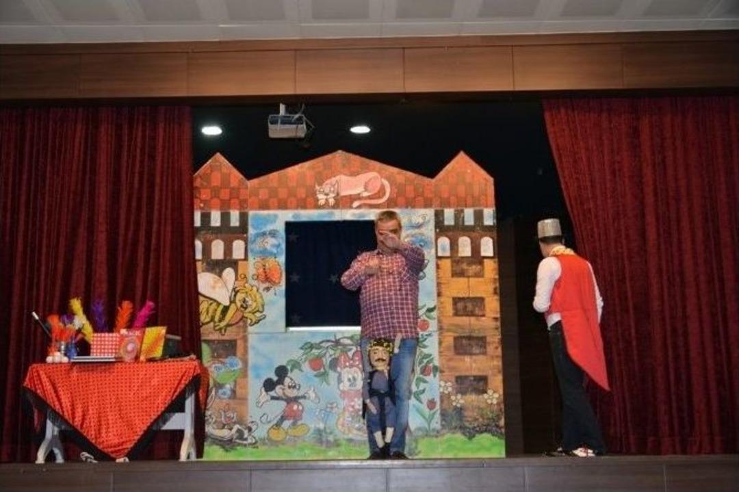 Gediz&rsquo;de &Ccedil;ocuklara &Uuml;cretsiz Kukla G&ouml;sterisi