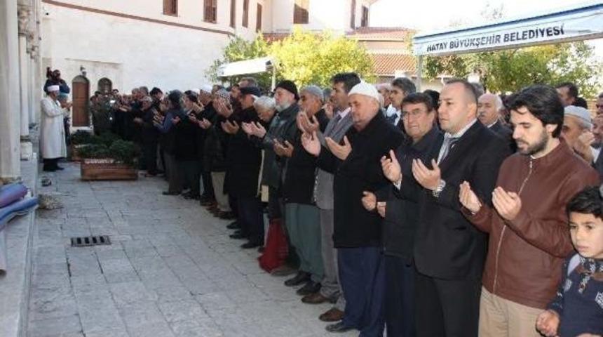 Halep'teki Saldırılar Protesto Edildi