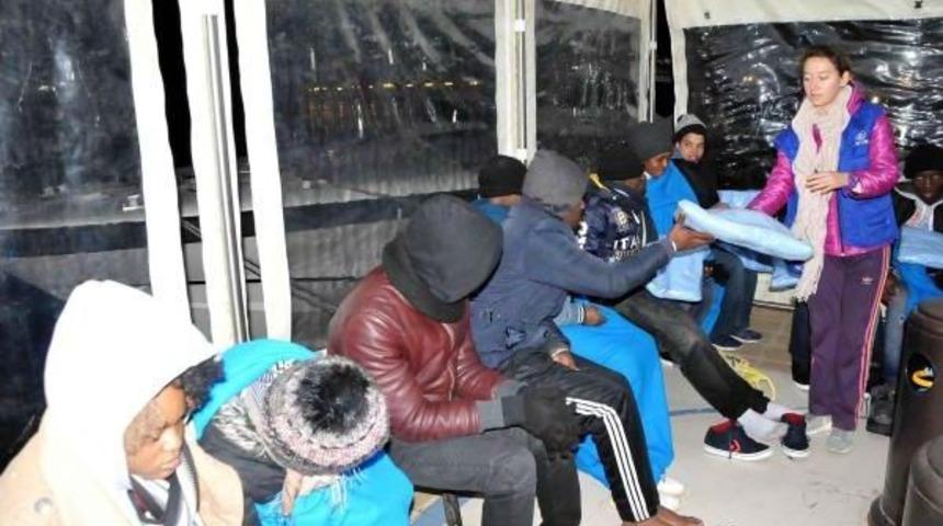 Yapımı Tamamlanmamış Tekneyle Umuda Yolcuğa &Ccedil;ıkmışlar