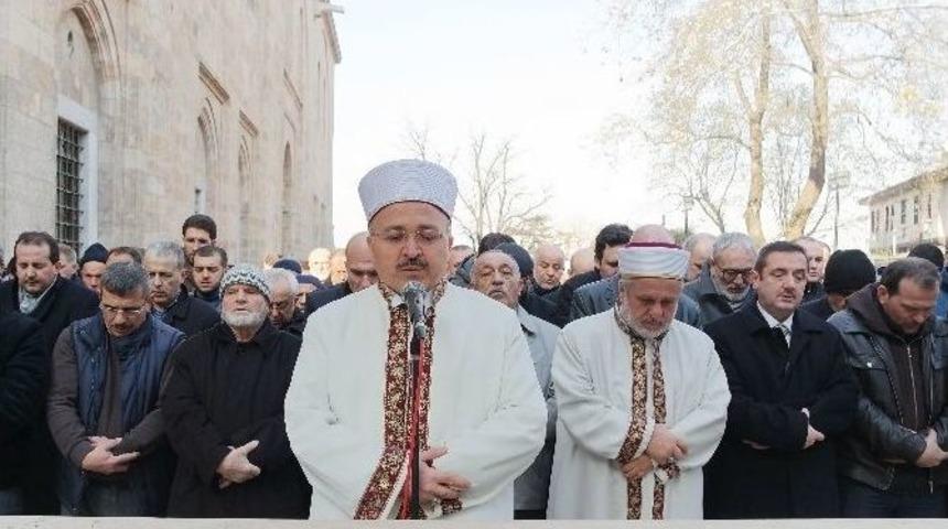 Bursa&rsquo;da Halep Şehitleri İ&ccedil;in Gıyabi Cenaze Namazı Kılındı