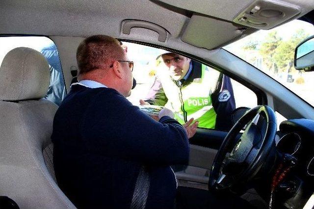 Emniyet Kemeri Takan Sürücülere Çiğköfte