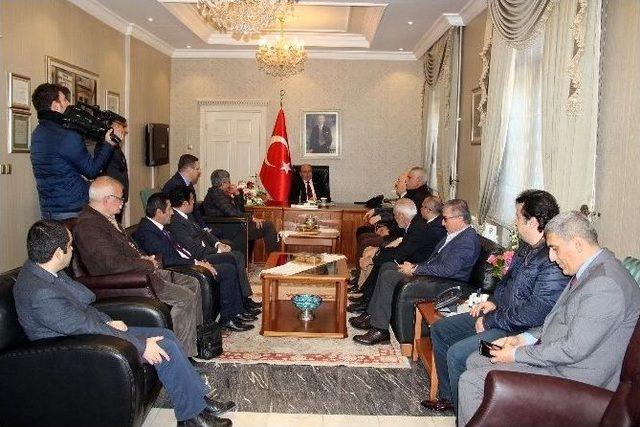 T&uuml;rkiye Gazeteciler Konfederasyonu&rsquo;ndan Vali &Ccedil;i&ccedil;ek&rsquo;e Ziyaret 1