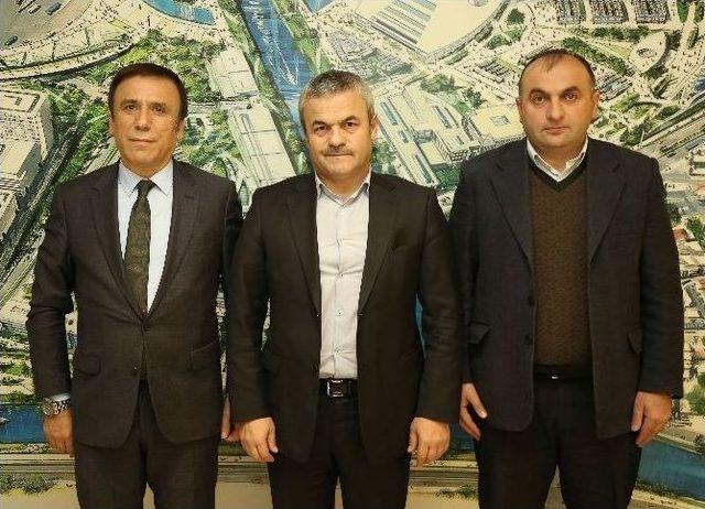 Ünal’dan Başkan Genç’e Tebrik 1