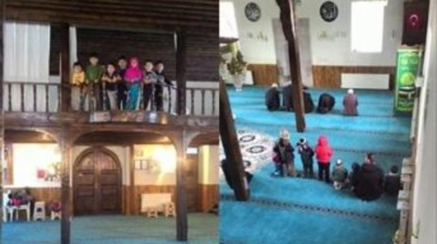 &Ccedil;ıldır&rsquo;da &Ouml;ğrencilere Cami Tanıtıldı