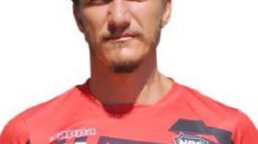 Nazilli Belediyespor Serkan'la Yolunu Ayırıyor