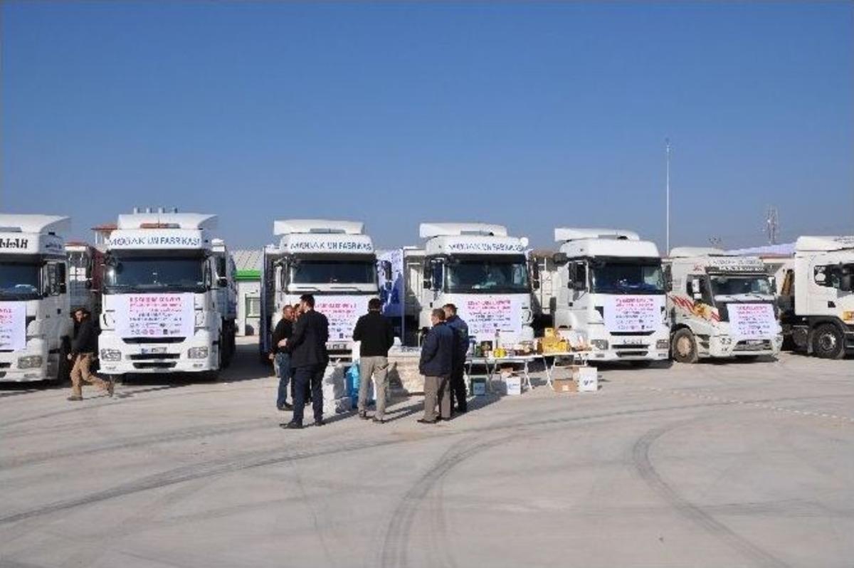 İhh&rsquo;dan Suriye&rsquo;ye 35 Tır Kışlık Yardım