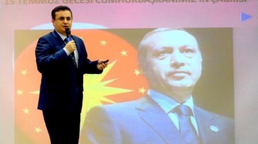 Giresun&rsquo;da "10 Aralık İnsan Hakları G&uuml;n&uuml; Ve 15 Temmuz Gecesi" Konferansı D&uuml;zenlendi