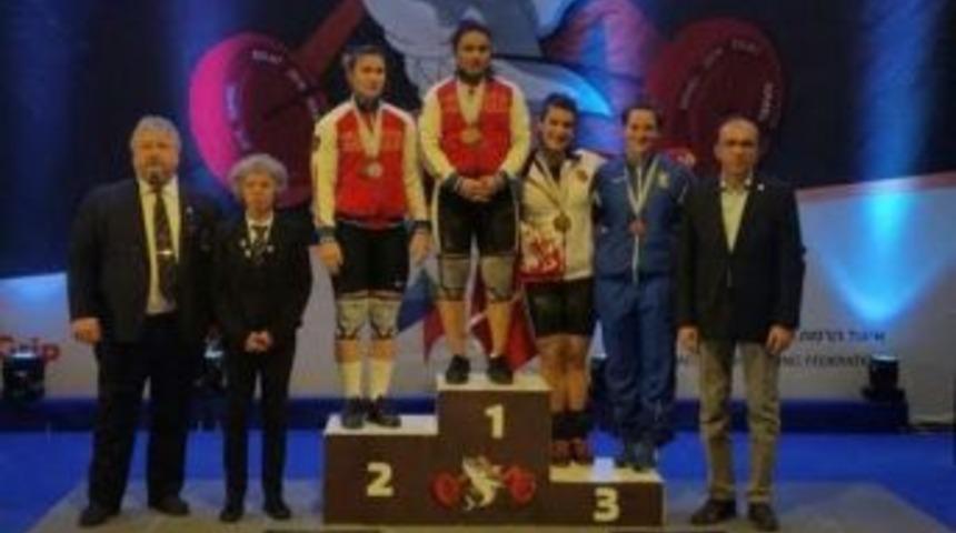 Kağıtsporlu Rabia&rsquo;dan Bronz Madalya