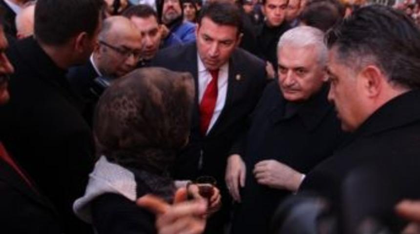 Başbakan Yıldırım, &Ccedil;ay Davetini Geri &Ccedil;evirmedi