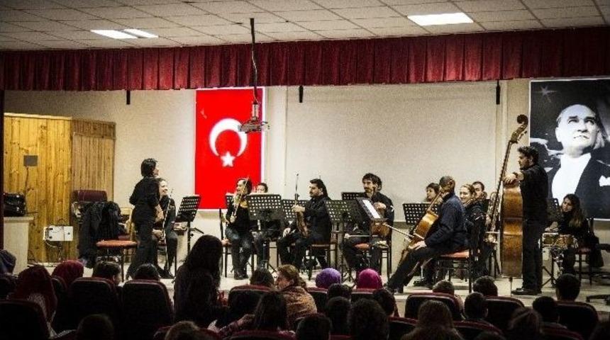 Lisede Opera Etkinliği
