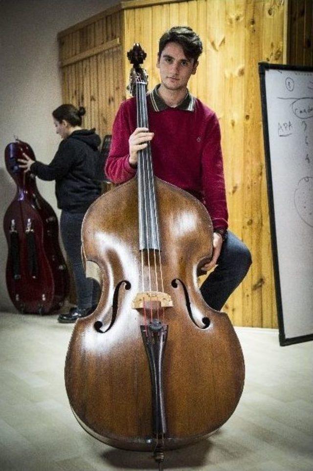 Lisede Opera Etkinliği 1