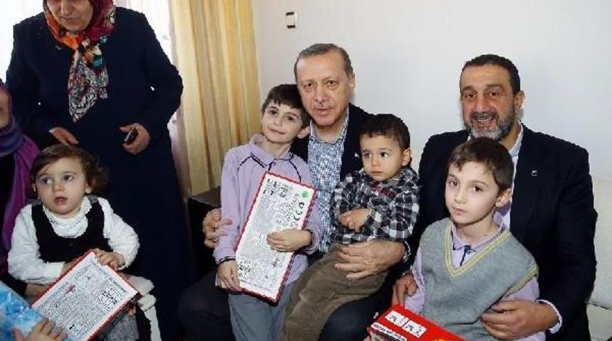 Cumhurbaşkanı Erdoğan'dan 15 Temmuz Şehitlerinin Ailelerine Ziyaret