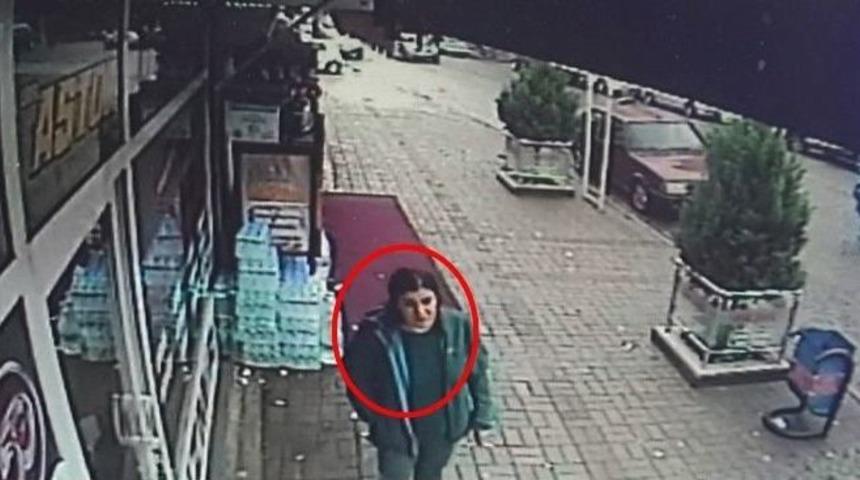 Ter&ouml;ristler Kılıktan Kılığa Girip İzmir&rsquo;de Keşif Yapmış