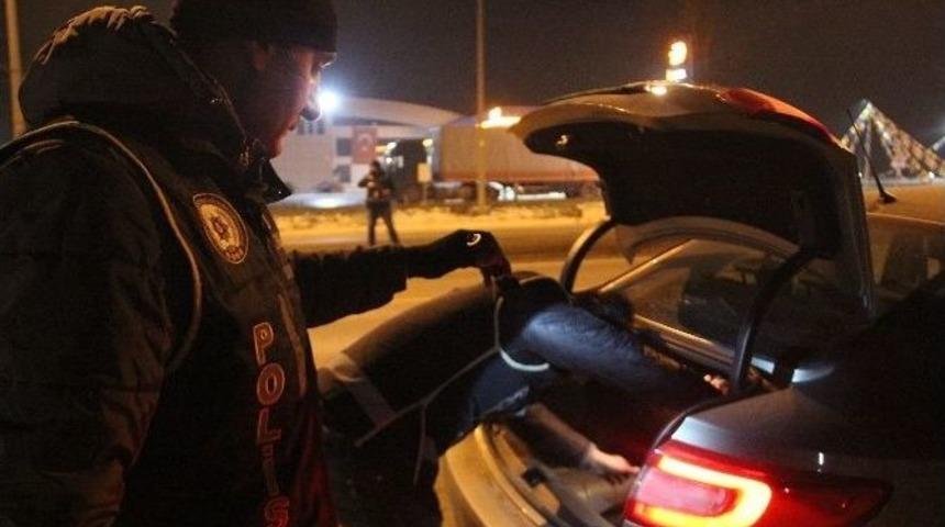 Bolu&rsquo;da 100 Polisle Huzur Operasyonu