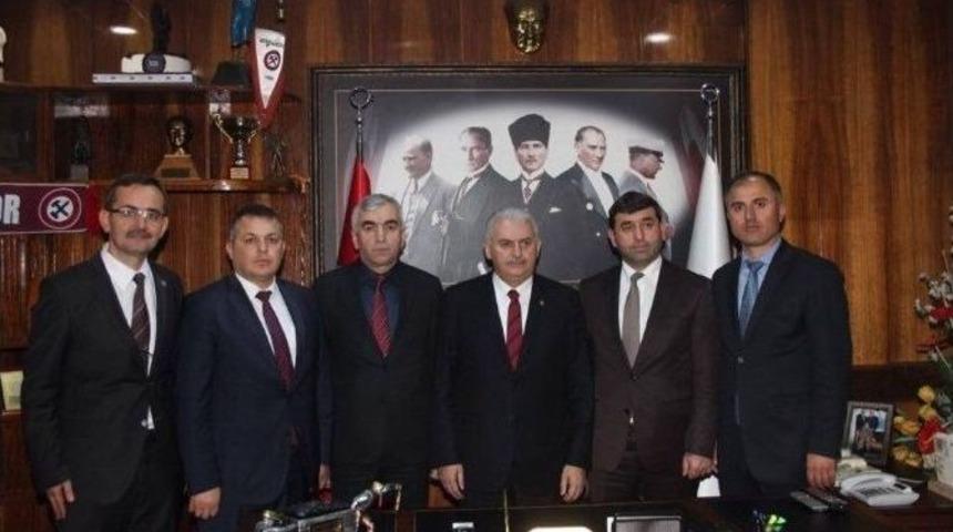 Başbakan Binali Yıldırım Gmis&rsquo;i Ziyaret Etti