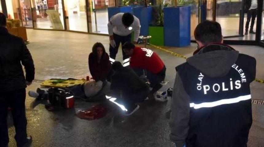 &Ccedil;orlu'da Avm'de Intihar