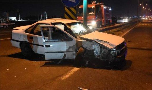 Çorlu'da Iki Otomobil Çarpıştı: 4 Yaralı