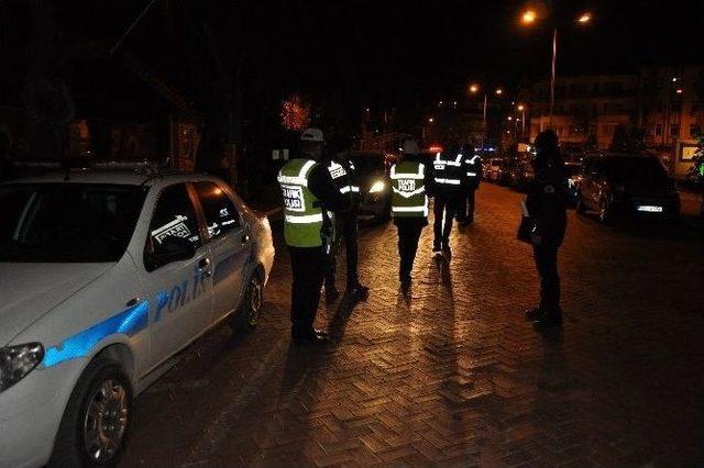 Bartın&rsquo;da Huzur Operasyonunda Sahte İ&ccedil;ki Ele Ge&ccedil;irildi 2