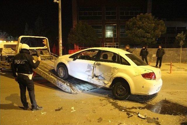 Kilis’te Trafik Kazası: 2 Ağır Yaralı