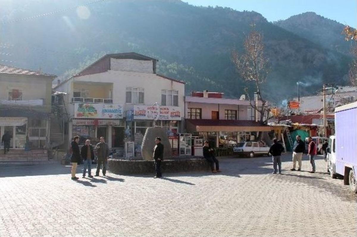 Bu K&ouml;y Dolara Karşı