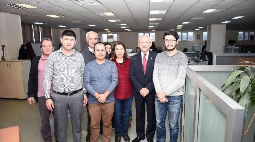 Kemal Kılı&ccedil;daroğlu Yeni&ccedil;ağ Gazetesini Ziyaret Ediyor