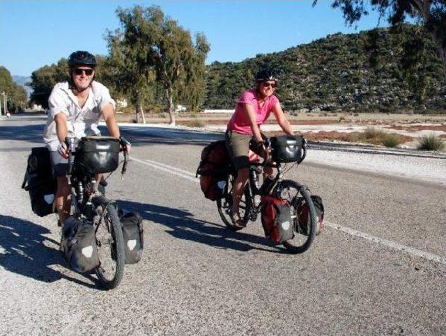 İngiliz Öğretmen Çiftin Bisikletle Dünya Turu