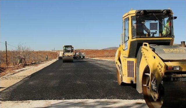 Araban-fıstıklıdağ Grup Yolundaki 3. Etap Asfalt Çalışmalarına Başlandı