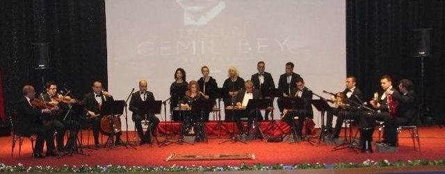 Elazığ’da Tanburi Cemil Bey Anısına Konser Verildi