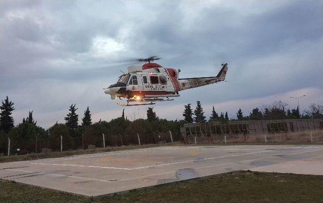 100 Mil A&ccedil;ıkta Gemide Bı&ccedil;aklanan Kaptanı Sahil G&uuml;venlik Kurtardı 2