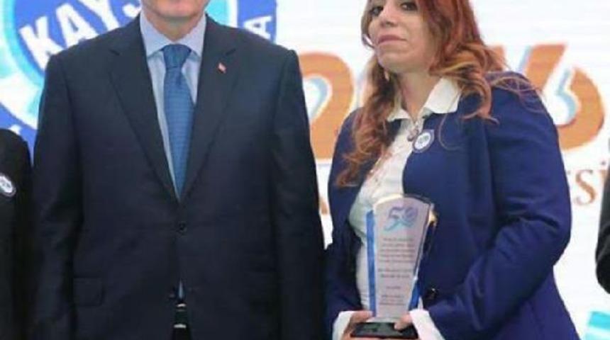 Kraliyet Ailelerine At Yelesinden Yatak &Uuml;retiyor