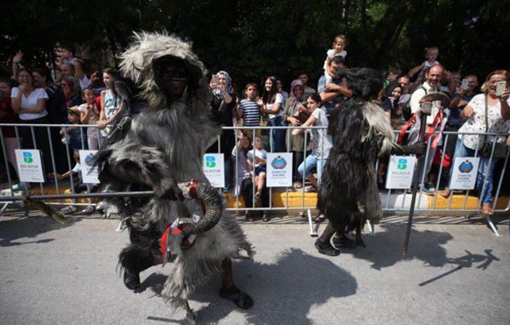 Balıkesir'in kurtuluş coşkusuna 'tülütabaklar' damga vurdu  G1