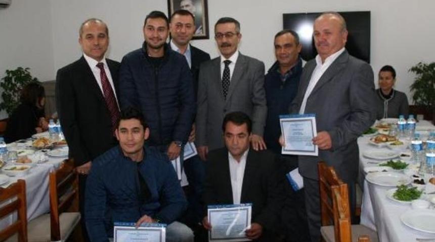 Darbeci 2 Askeri Yakalatan Ormancılara Teşekk&uuml;r Belgesi