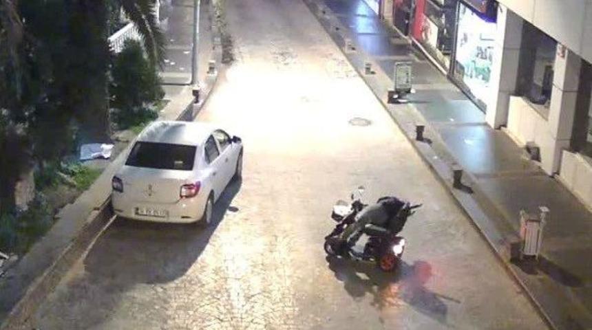 Samsun&rsquo;da İlgin&ccedil; Trafik Kazaları Mobese&rsquo;lere Yansıdı