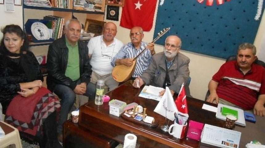 Eskişehirli Şair Ve Ozanların İnsan Hakları G&uuml;n&uuml; Kutlaması