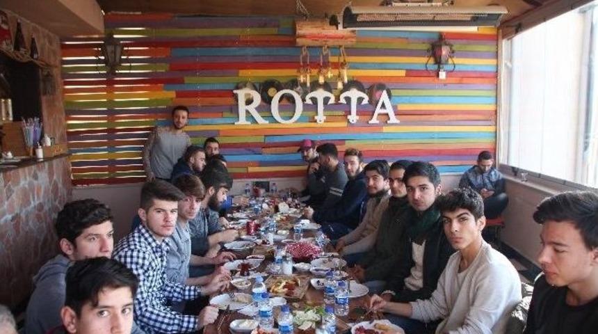 Bilecikspor Kritik Ma&ccedil; &Ouml;ncesi Kahvaltıda Buluştu