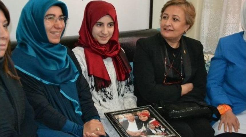 Darbe Komisyonu Heyeti 15 Temmuz Gazisini Ziyaret Etti