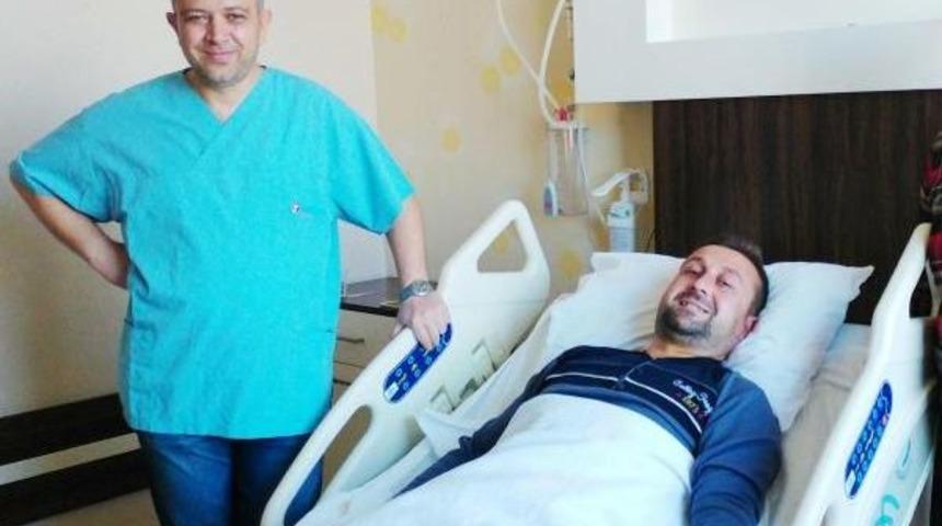 G&ouml;ğ&uuml;s Kafesinde 2 Santimetre Iğne &Ccedil;ıkartıldı