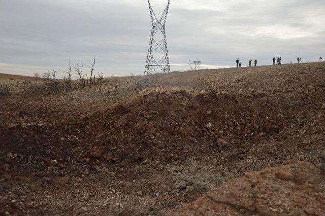 Diyarbakır’da Saldırı Sonrası 3.5 Metre Derinliğinde Çukur Açıldı