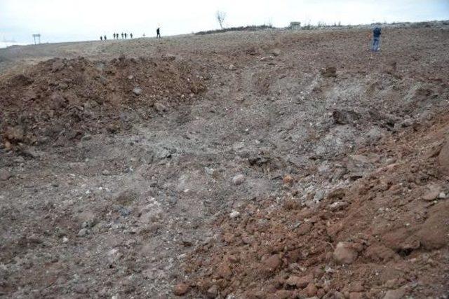 Pkk'lılar Karakola Bombalı Araçla 300 Metre Yaklaşabilmiş (2)