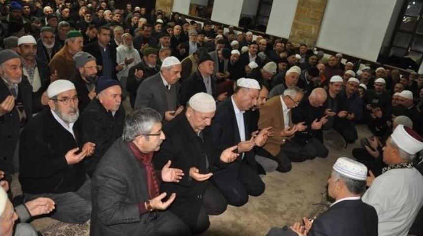 Zile&rsquo;de Kırk Hatim Geleneği