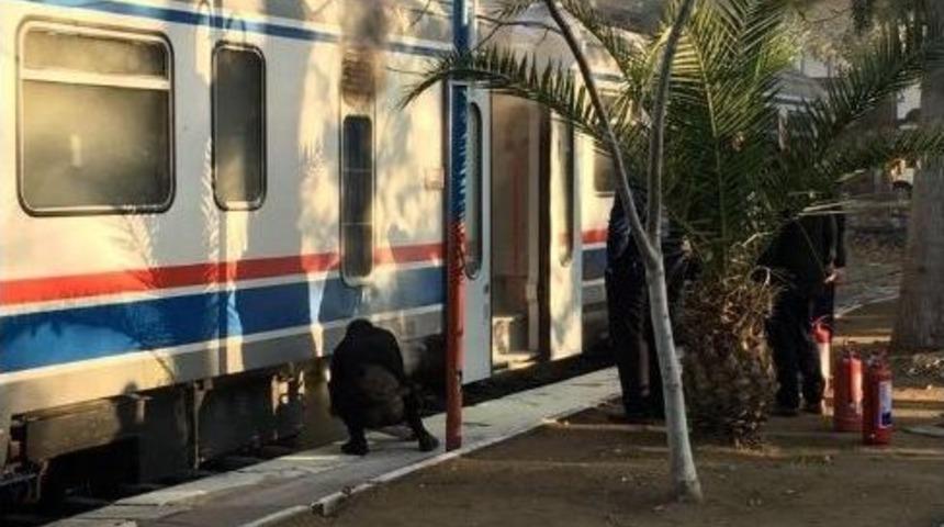 İzmir&rsquo;de Yolcu Treninde Yangın